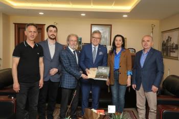 Bandırma Onyedi Eylül Üniversitesi Tarih Bölümünden Belediye Başkanı Dursun Mirza’ya Ziyaret