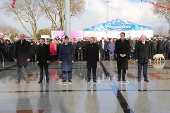“18 Mart Şehitleri Anma Günü ve Çanakkale Zaferi” Dolayısıyla Bandırma Cumhuriyet Meydanı’nda Resmî Tören Düzenlendi