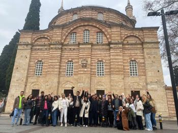 Fakültemiz Tarih Bölümü Öğrencileri ile Bursa Gezisi Düzenlenmiştir